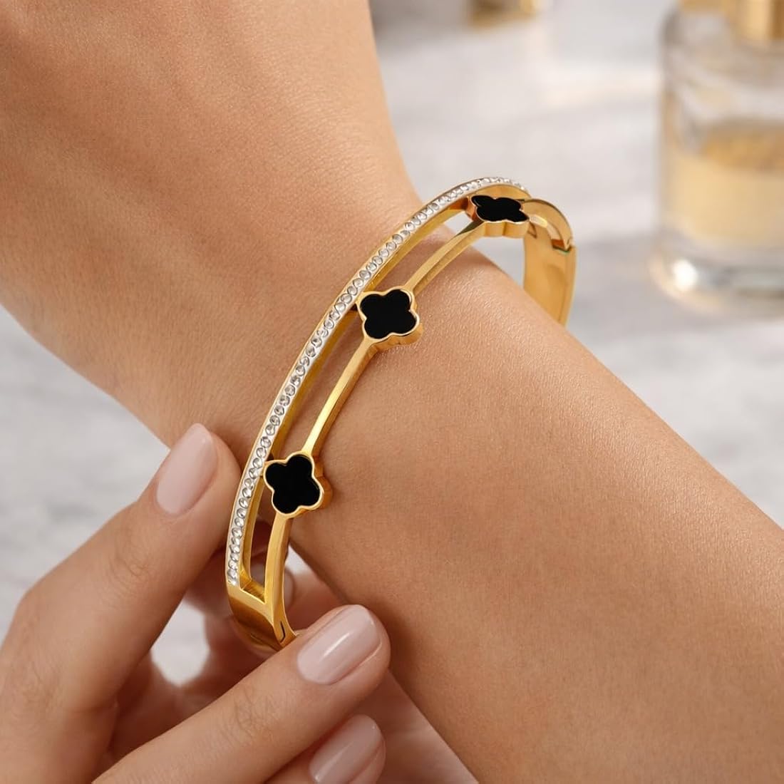 Double Layered Clove Bangle