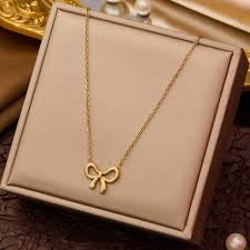 Bow pendant