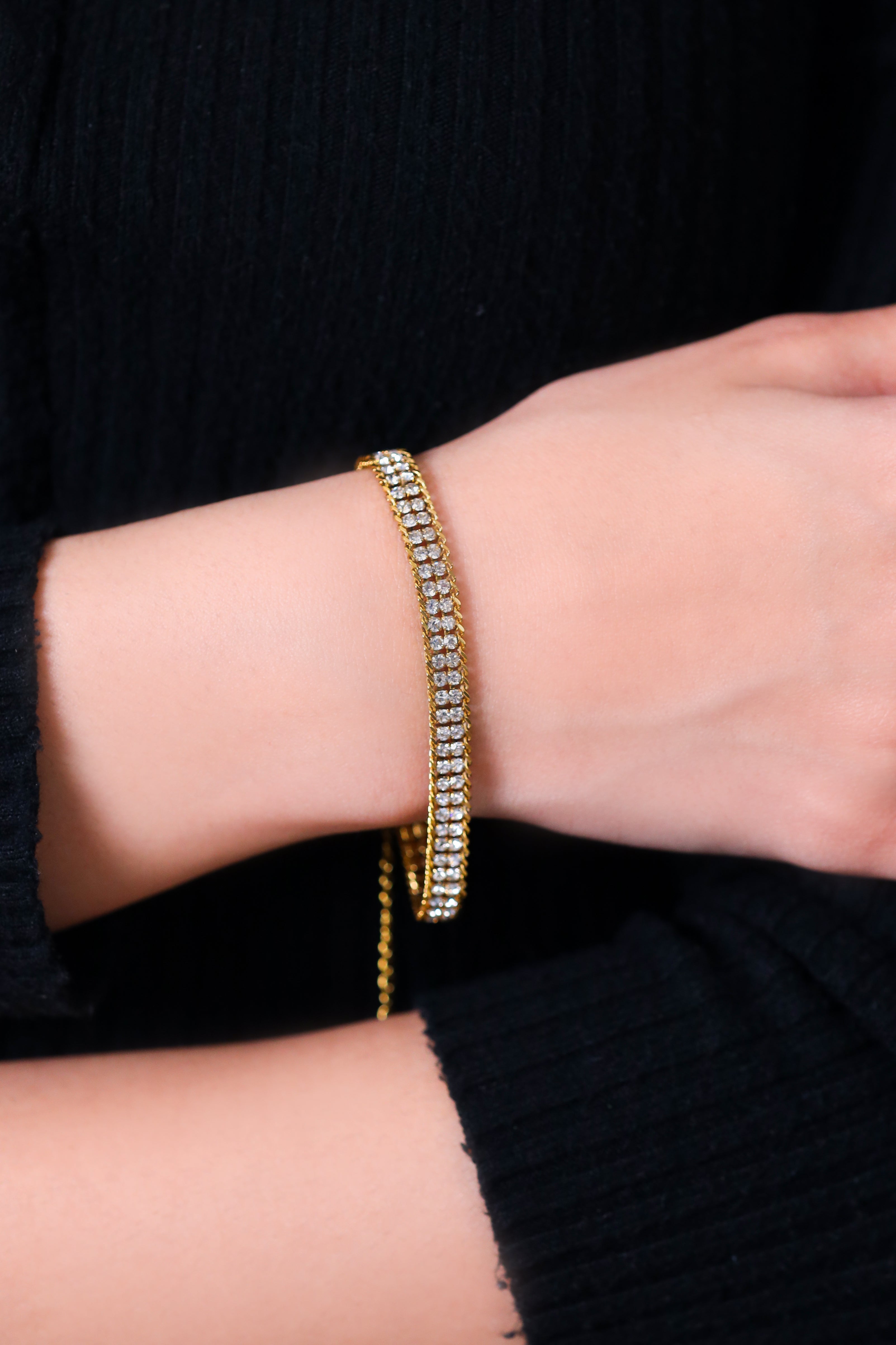 Double Layered Luster Bracelet(Adjustable)